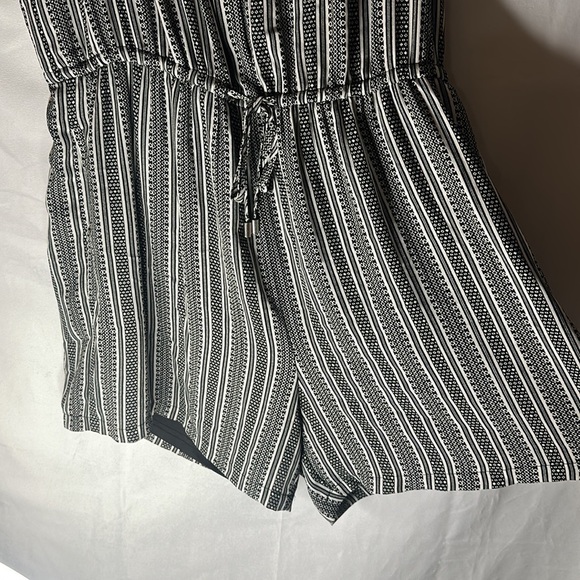 DR2 PRINT ROMPER (M) - Picture 5 of 8